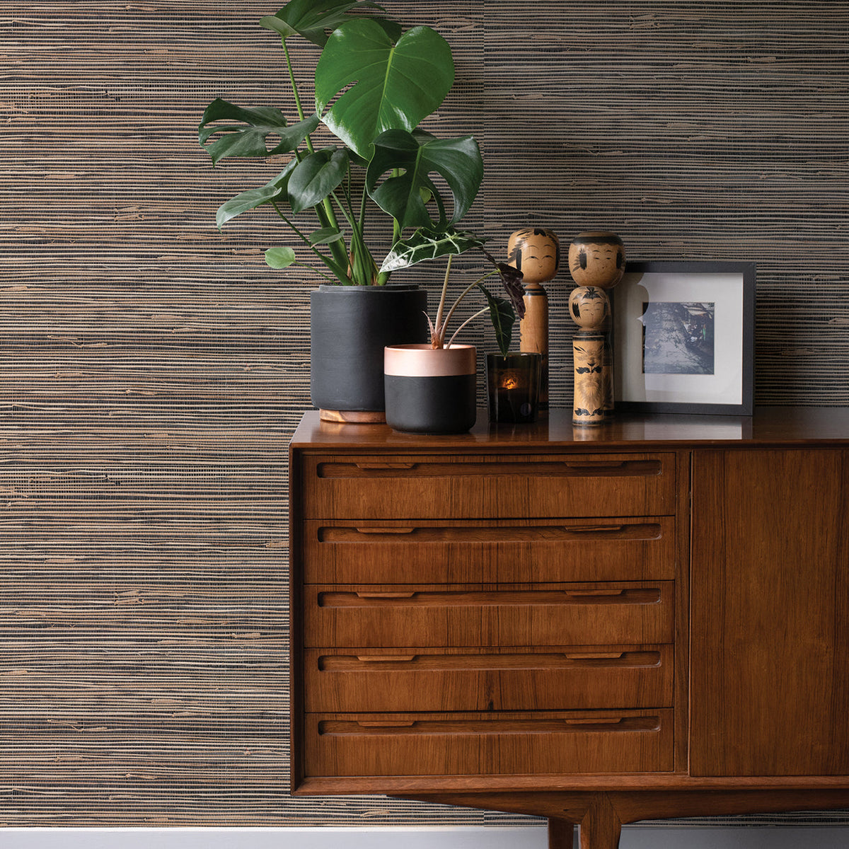 Anhui Grasscloth Wallpaper wallpaper detail or room view