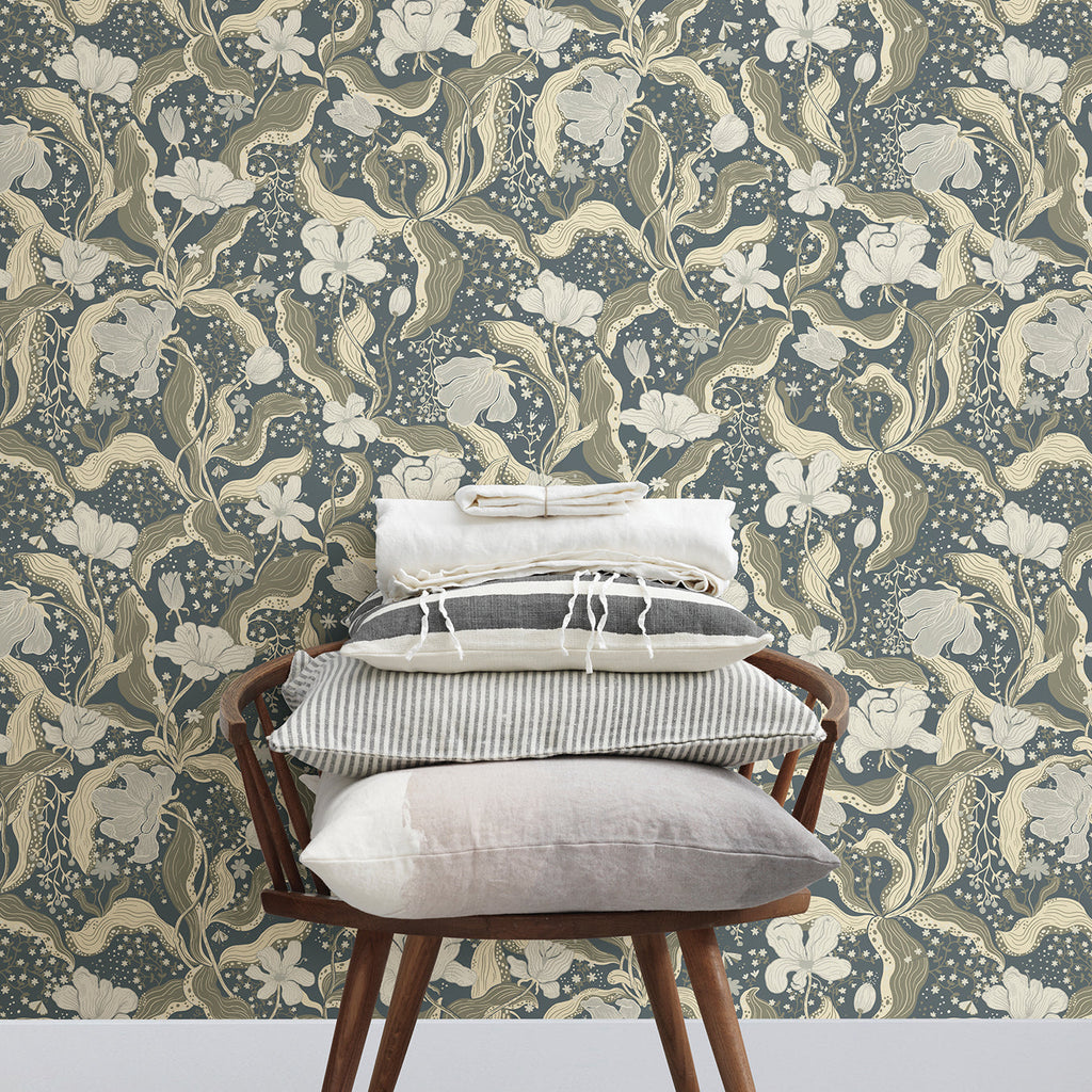 Bodri Tulip Garden Wallpaper wallpaper detail or room view