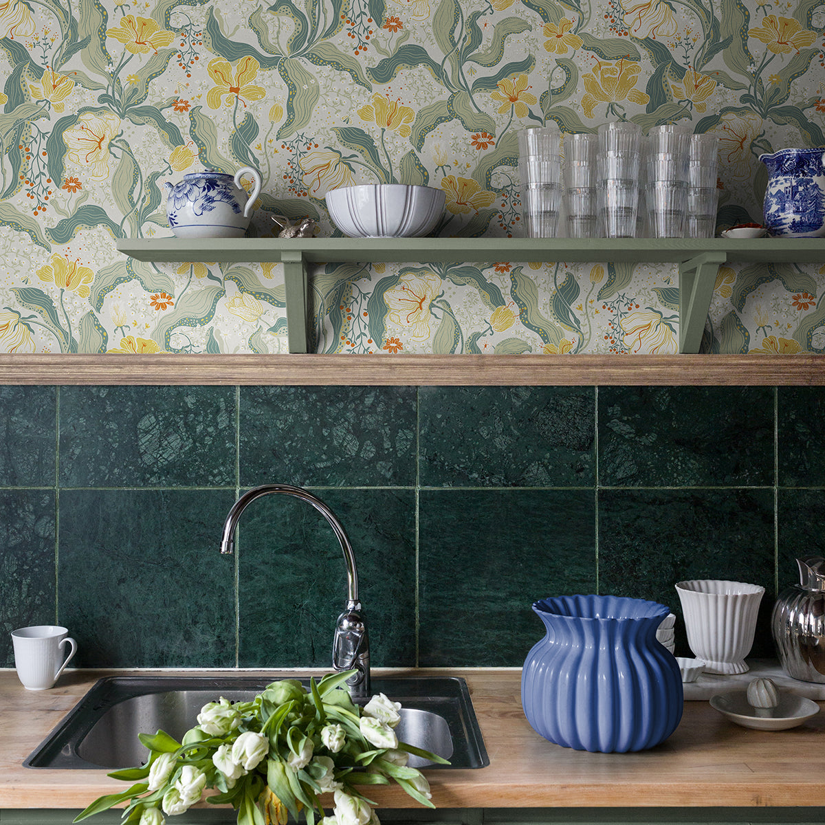 Bodri Tulip Garden Wallpaper wallpaper detail or room view