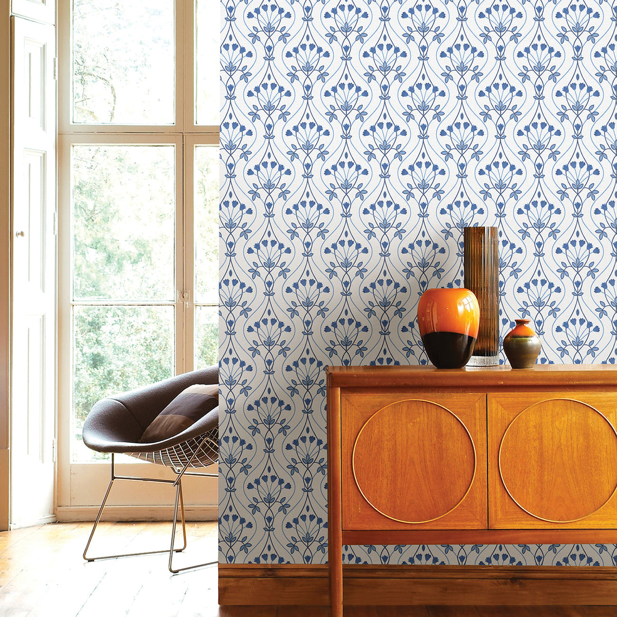 Dard Tulip Ogee Wallpaper wallpaper detail or room view