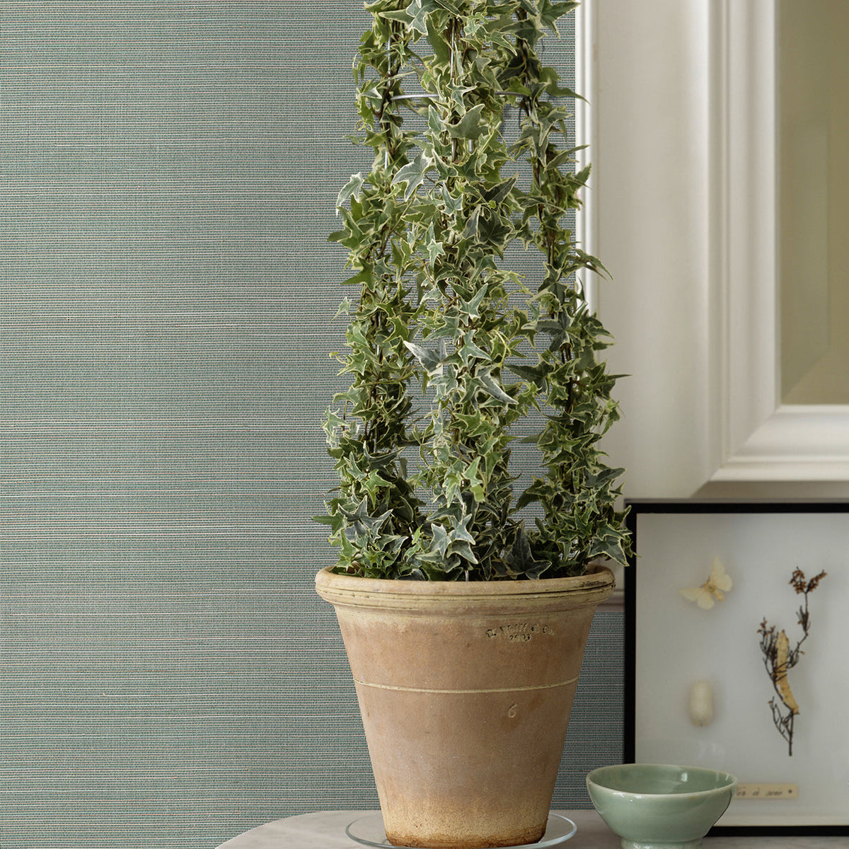 Mai Abaca Grasscloth Wallpaper wallpaper detail or room view