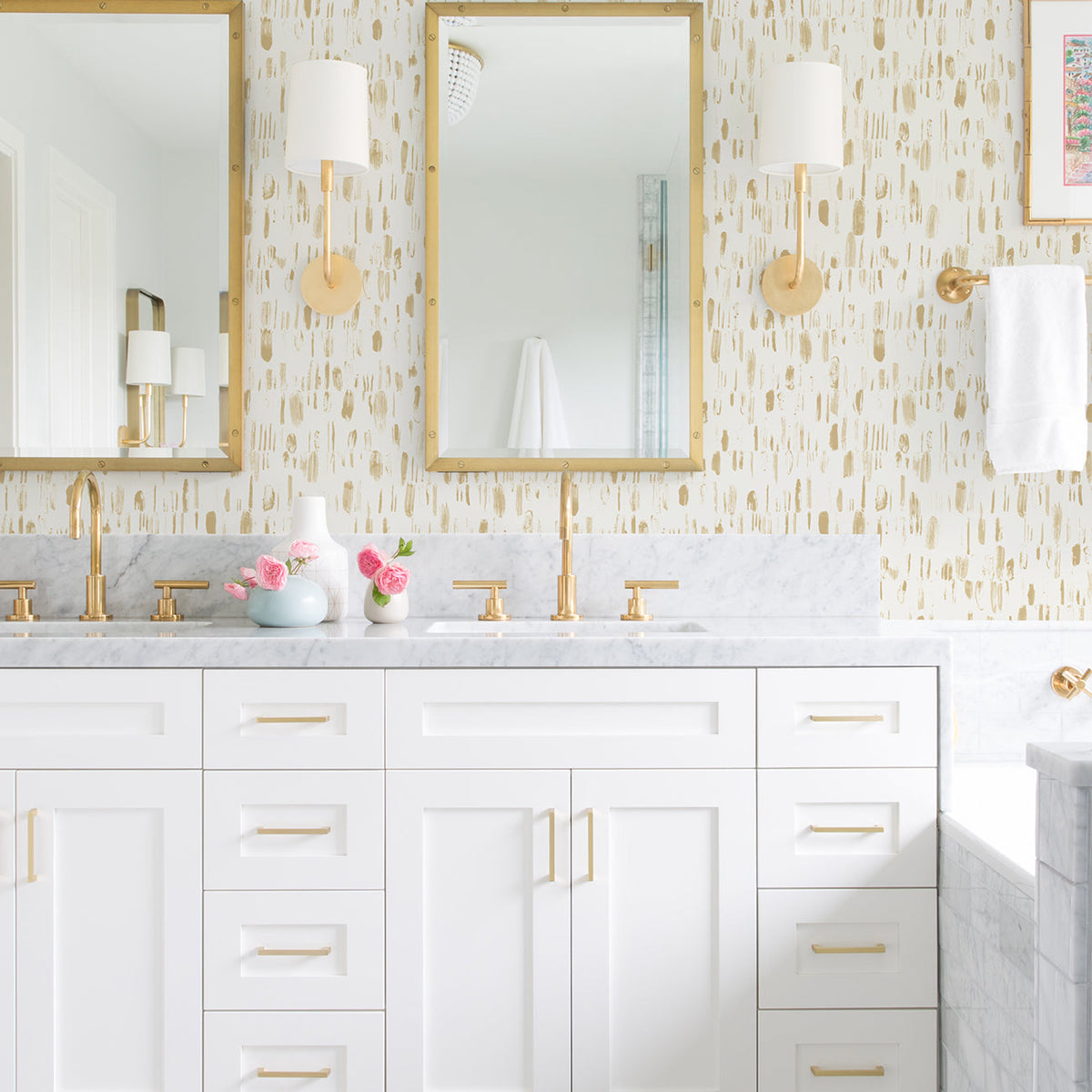 Dwell Brushstrokes Wallpaper wallpaper detail or room view