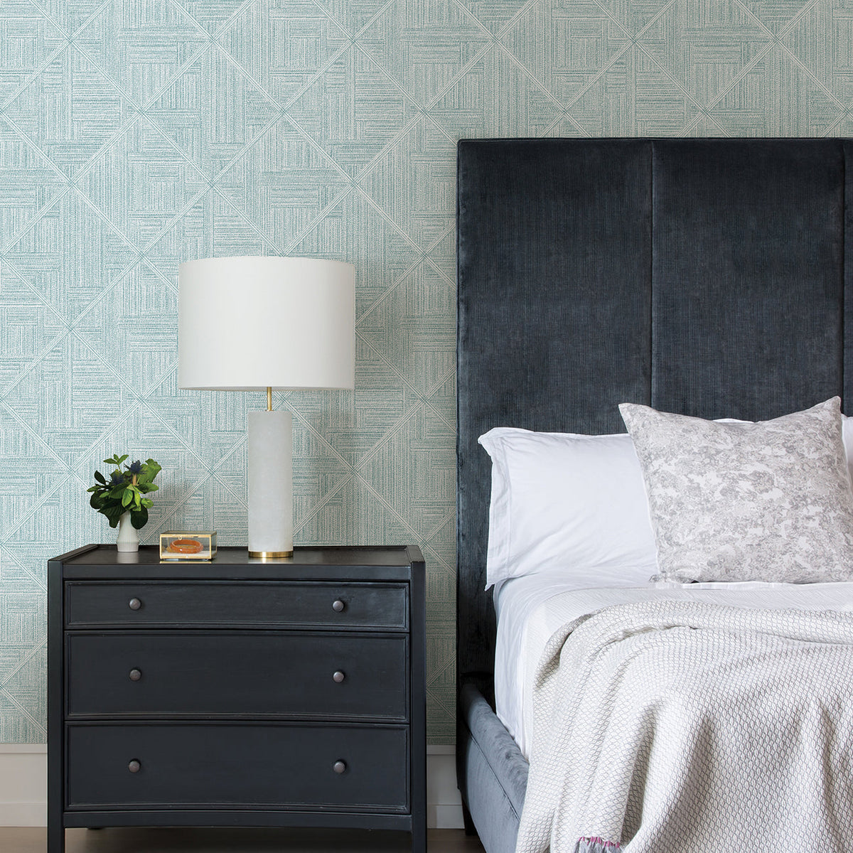 Cade Geometric Wallpaper wallpaper detail or room view