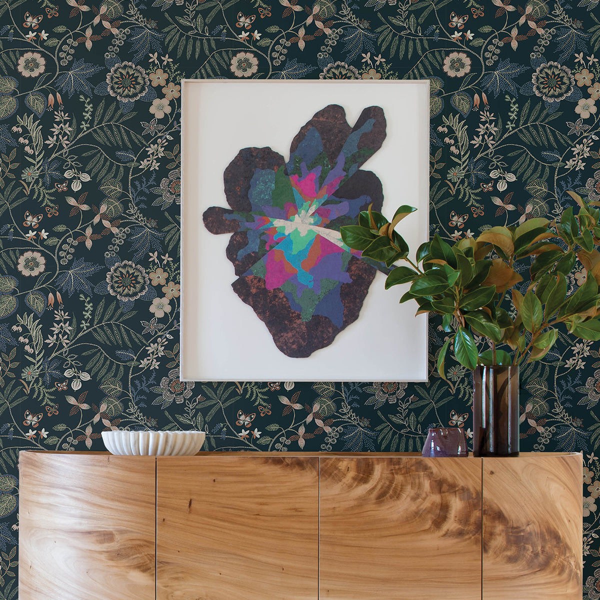 Marilyn Floral Trail Wallpaper wallpaper detail or room view