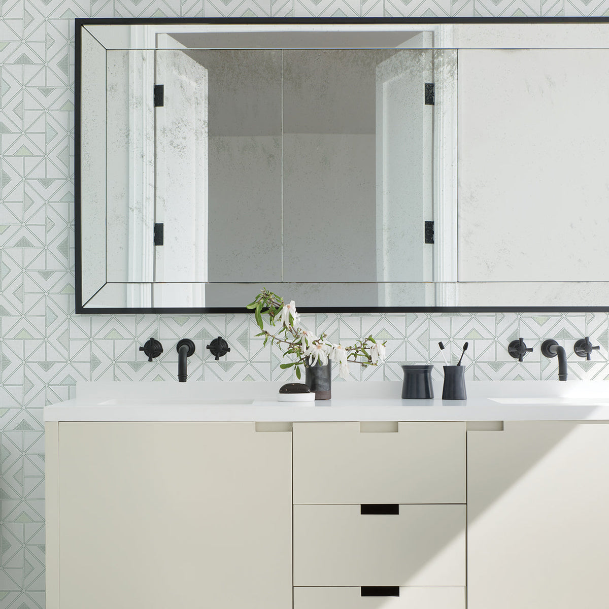 Jekyl Triangles Wallpaper wallpaper detail or room view