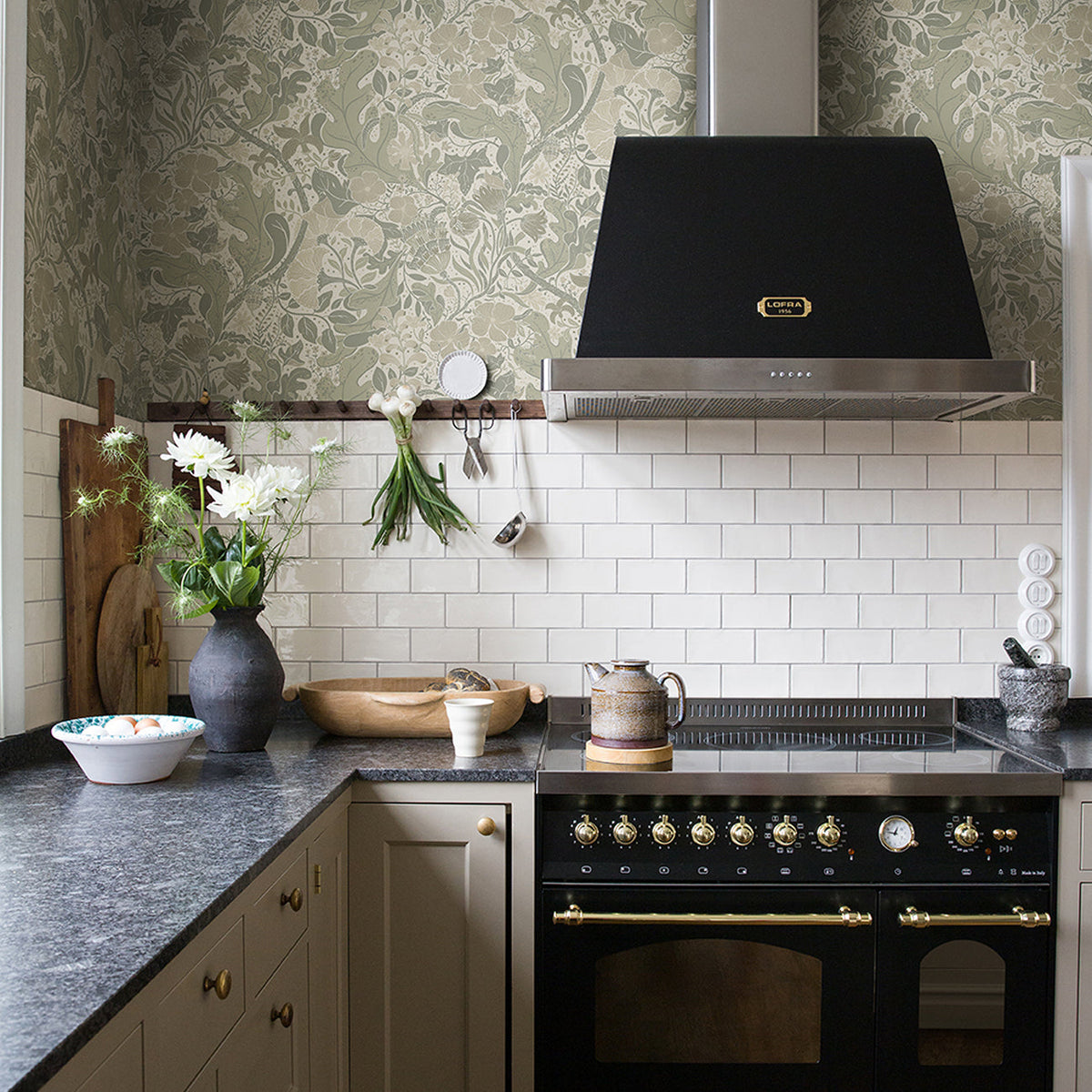 Elise Nouveau Gardens Wallpaper wallpaper detail or room view