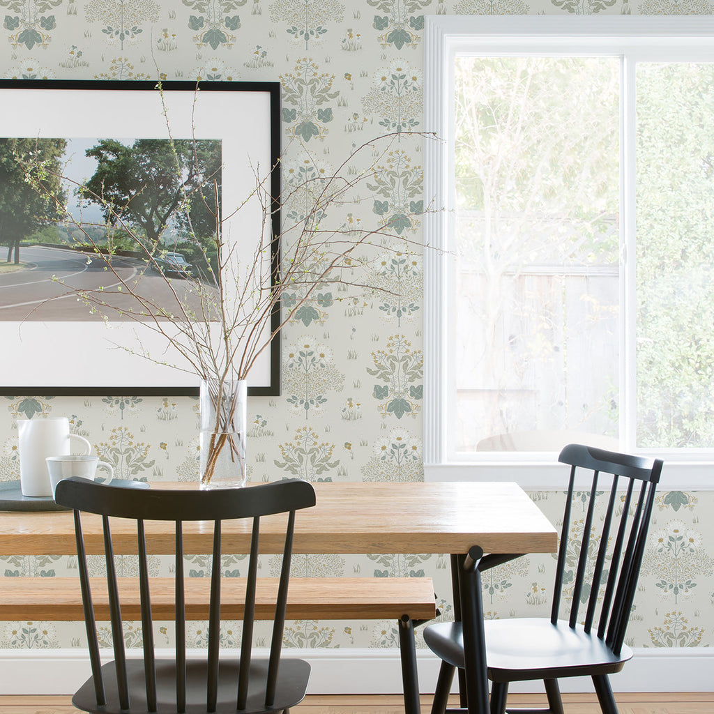 Elda Delicate Daisies Wallpaper wallpaper detail or room view