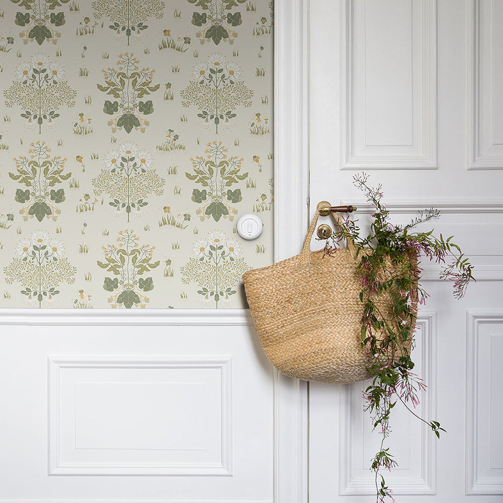 Elda Delicate Daisies Wallpaper wallpaper detail or room view