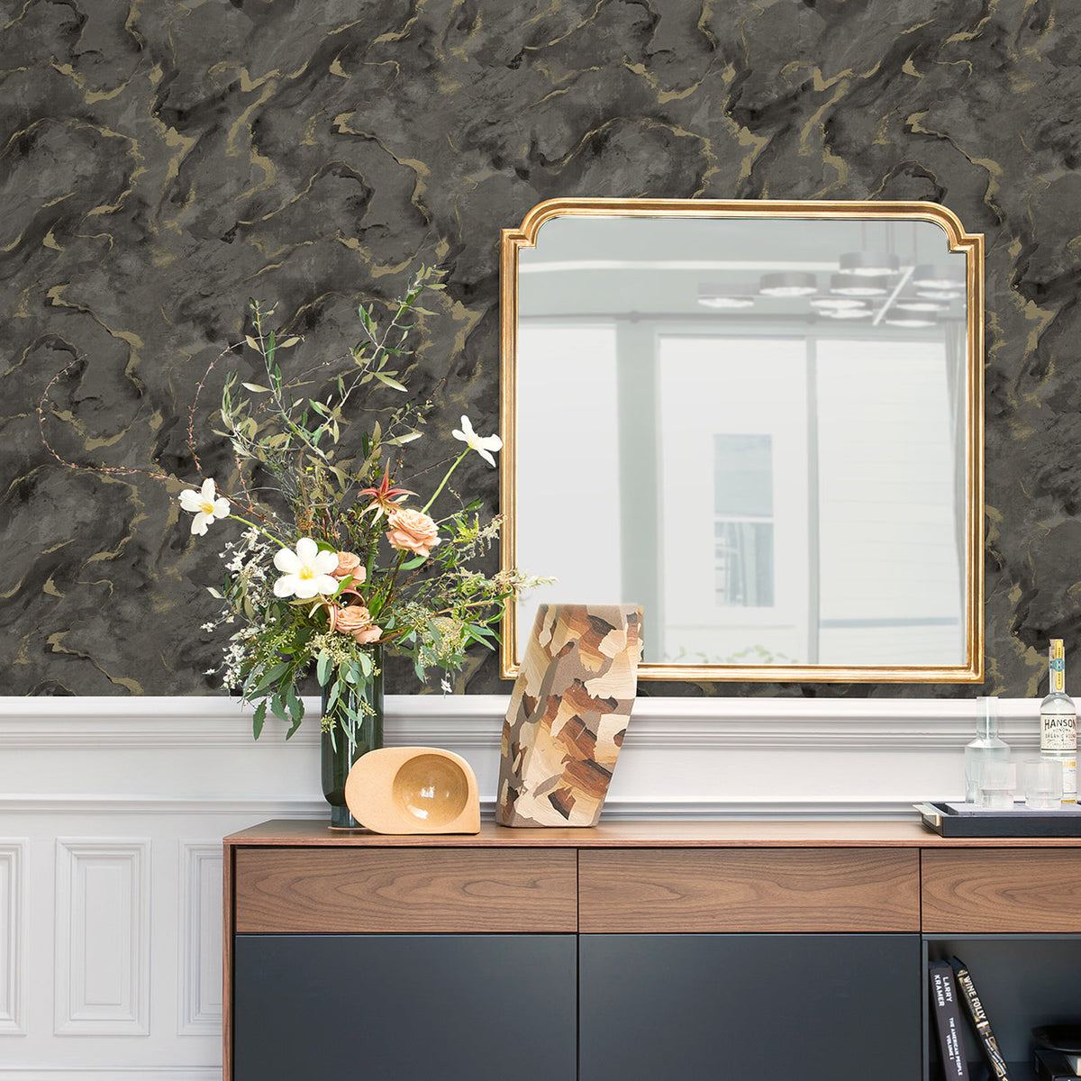 Silenus Marbled Wallpaper wallpaper detail or room view