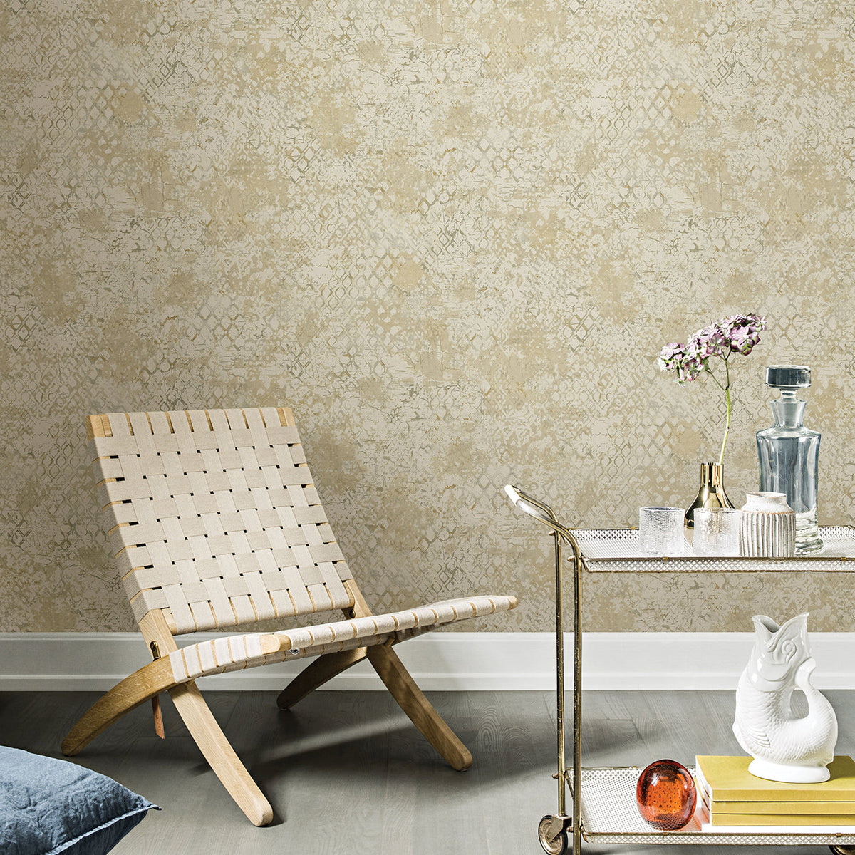 Zilarra Abstract Snakeskin Wallpaper wallpaper detail or room view