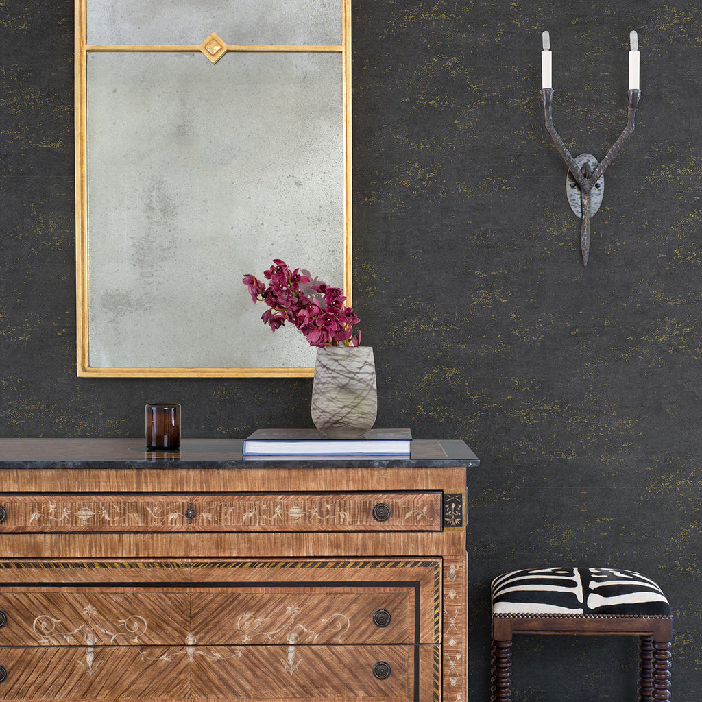 Elatha Gilded Texture Wallpaper wallpaper detail or room view