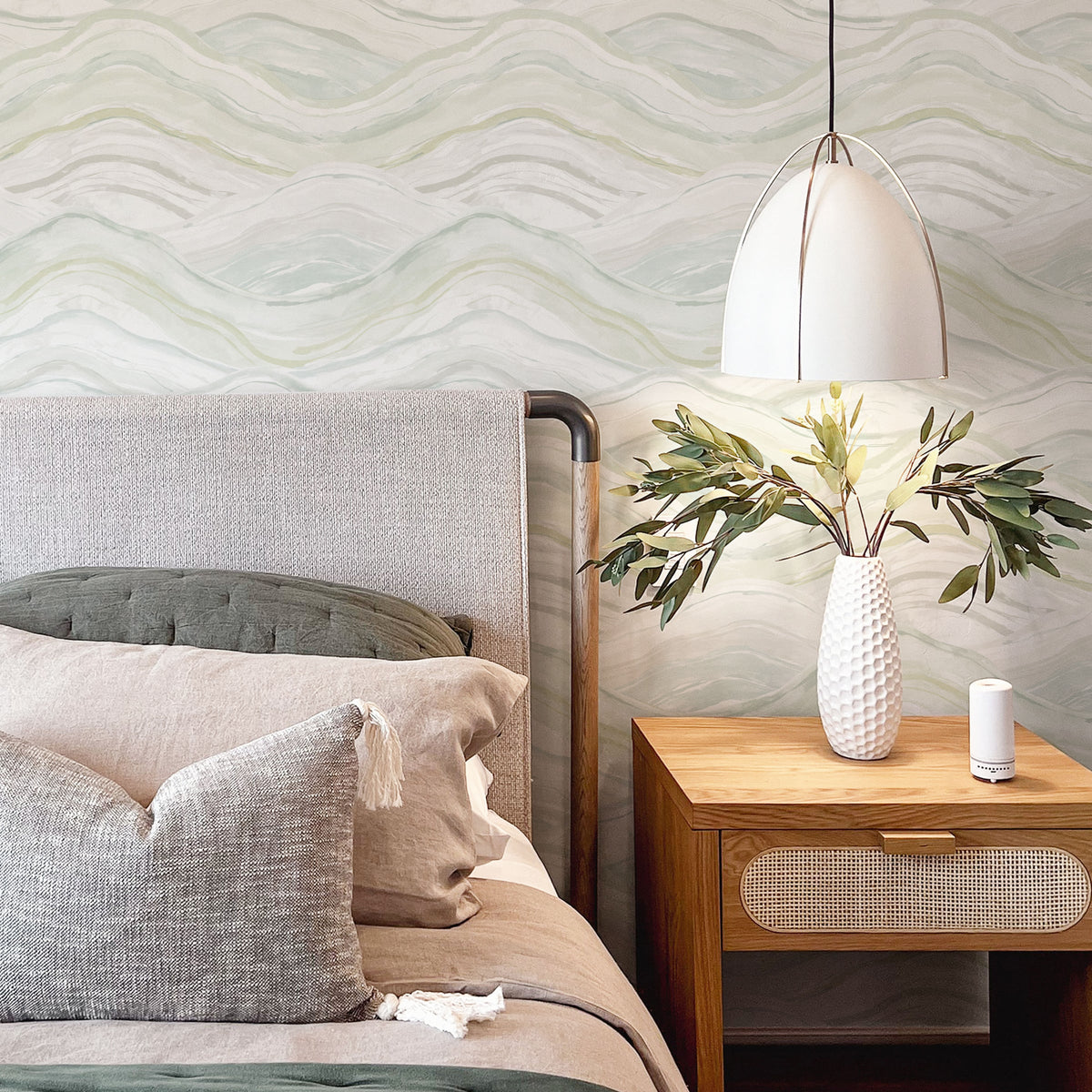 Dorea Striated Waves Wallpaper wallpaper detail or room view