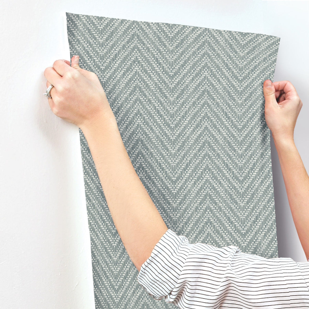 Glynn Chevron Wallpaper wallpaper detail or room view