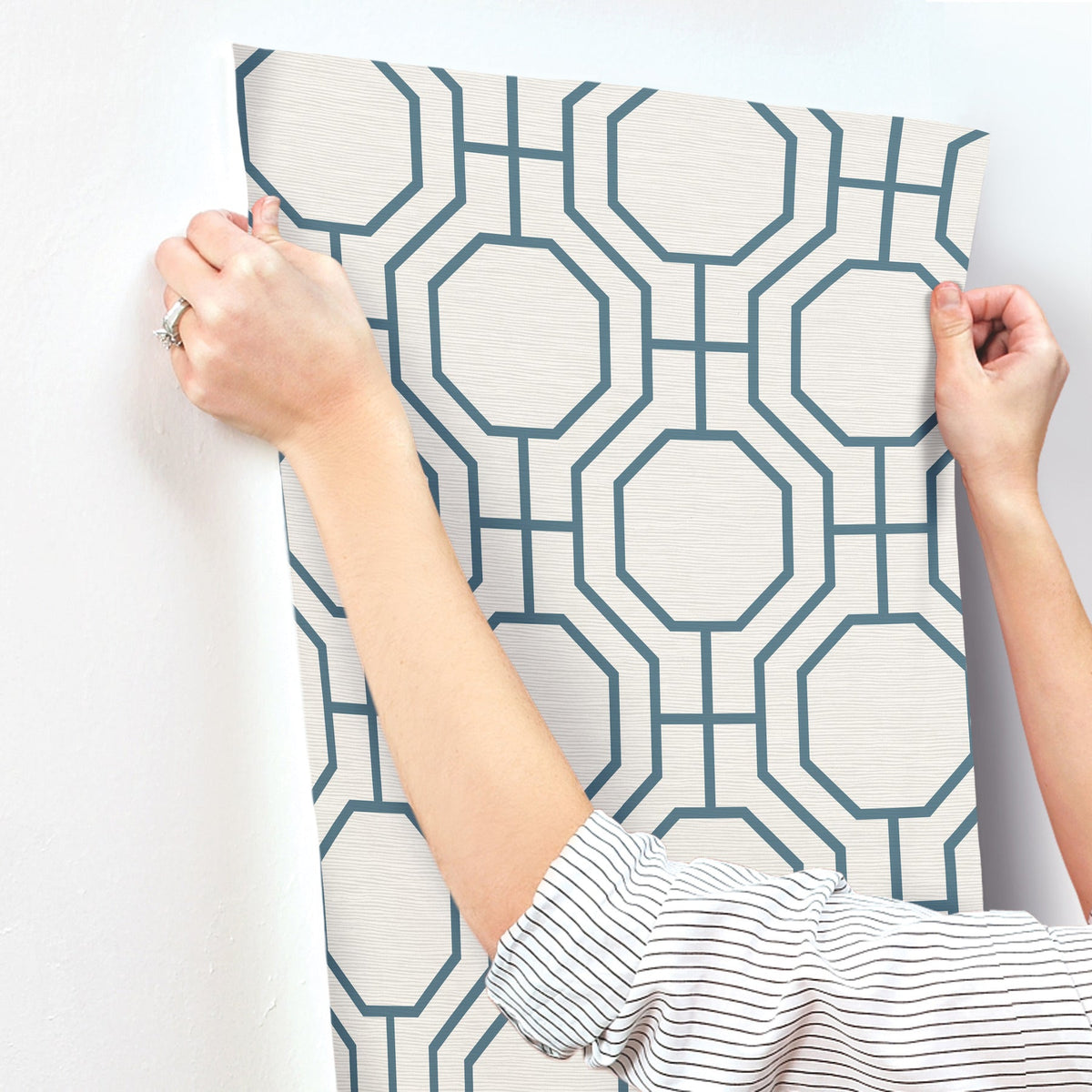 Manor Geometric Trellis Wallpaper wallpaper detail or room view