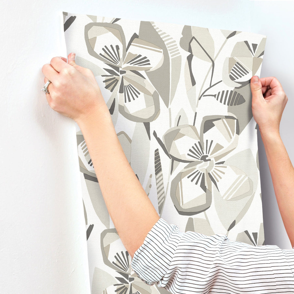 Nathalie Abstract Blooms Wallpaper wallpaper detail or room view