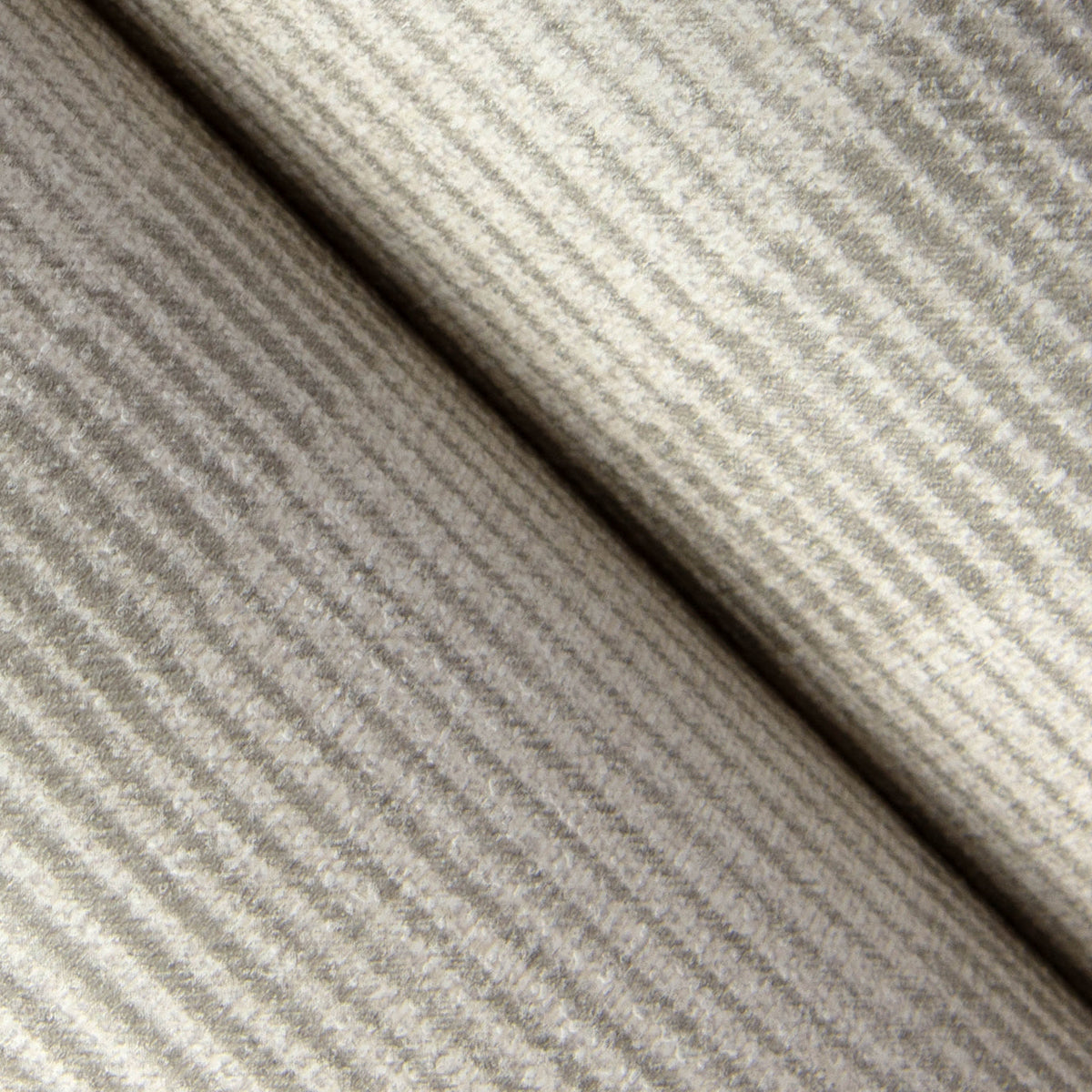 Mirko Ogee Wallpaper wallpaper detail or room view