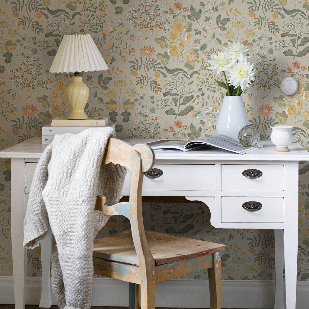 Groh Floral Wallpaper wallpaper detail or room view