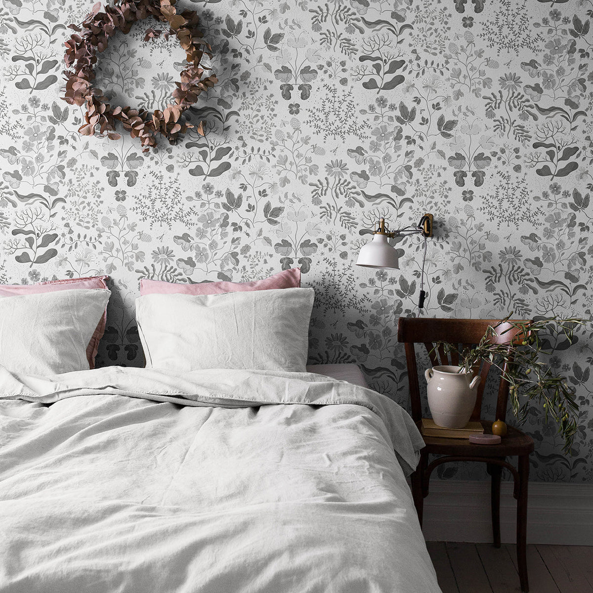 Groh Floral Wallpaper wallpaper detail or room view