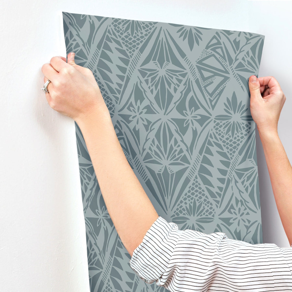 Urbane Diamonds Wallpaper wallpaper detail or room view