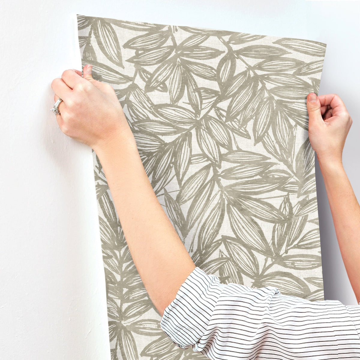 Rhythmic Leaf Wallpaper wallpaper detail or room view
