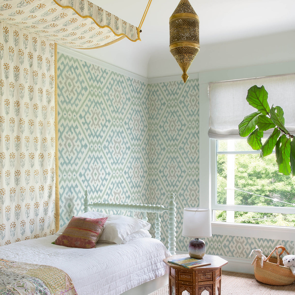 Solola Ikat Wallpaper wallpaper detail or room view