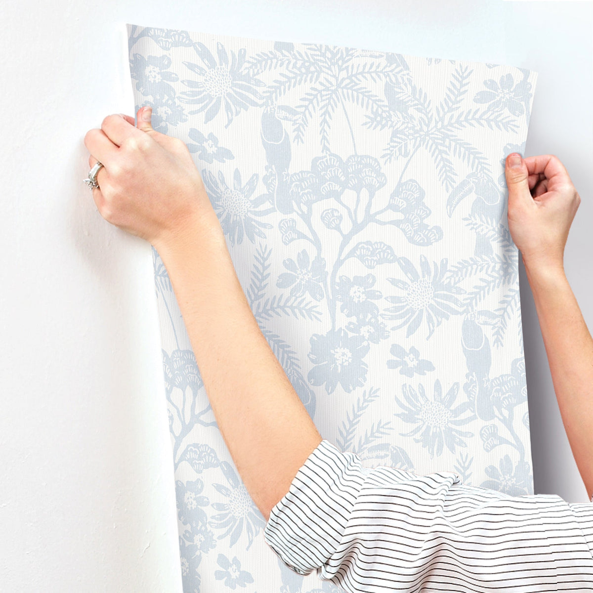 Jacaranda Tropical Trail Wallpaper wallpaper detail or room view