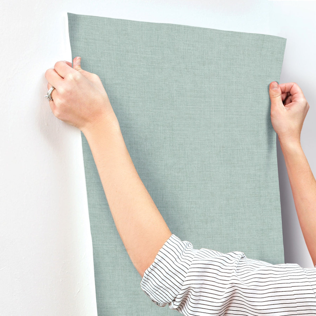 Alba Open Weave Wallpaper wallpaper detail or room view